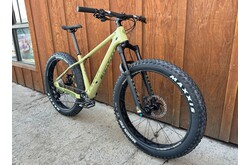 Pivot LES Fat Pro XT w/Manitou Suspension Fork